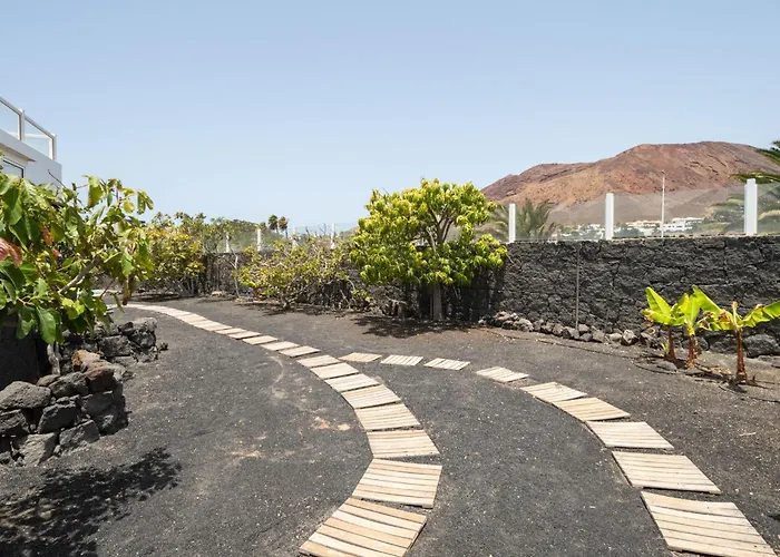 Samaralde By Buenavilla Villa *